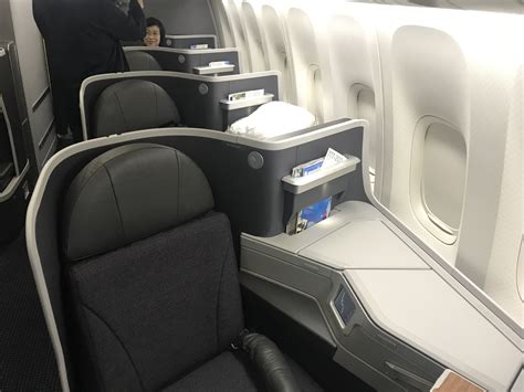 american airlines 772 business class